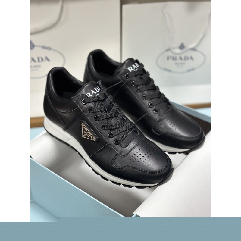 Pra*a casual shoes